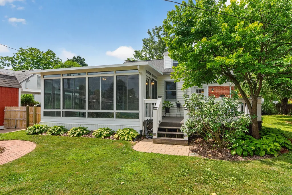 323 Stratford Drive Lexington KY 40503