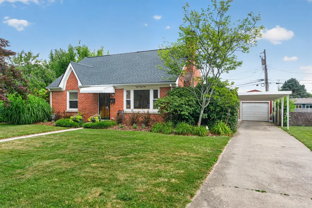 323 Stratford Drive Lexington KY 40503