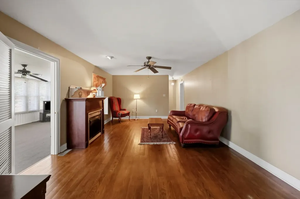 351 Boone Avenue Winchester KY 40391