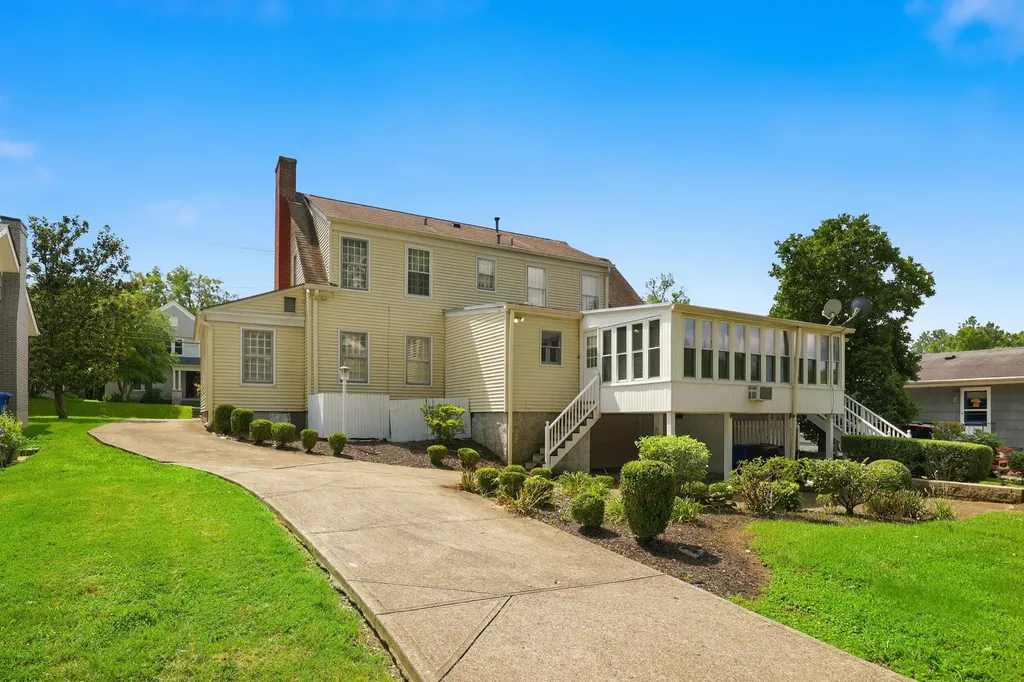 351 Boone Avenue Winchester KY 40391