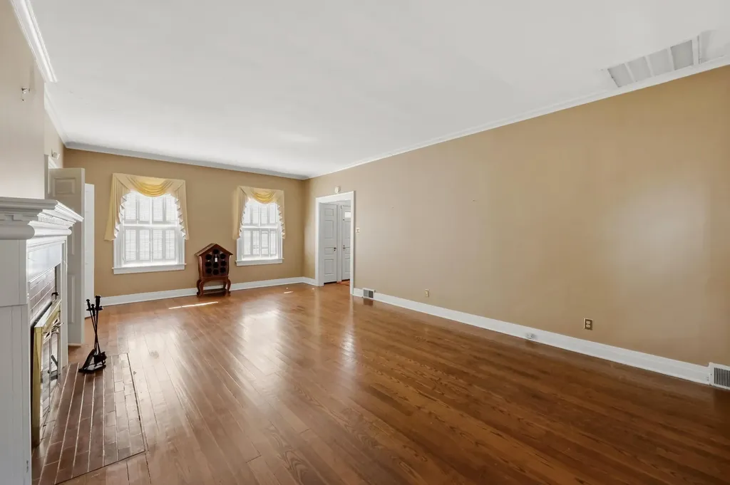 351 Boone Avenue Winchester KY 40391