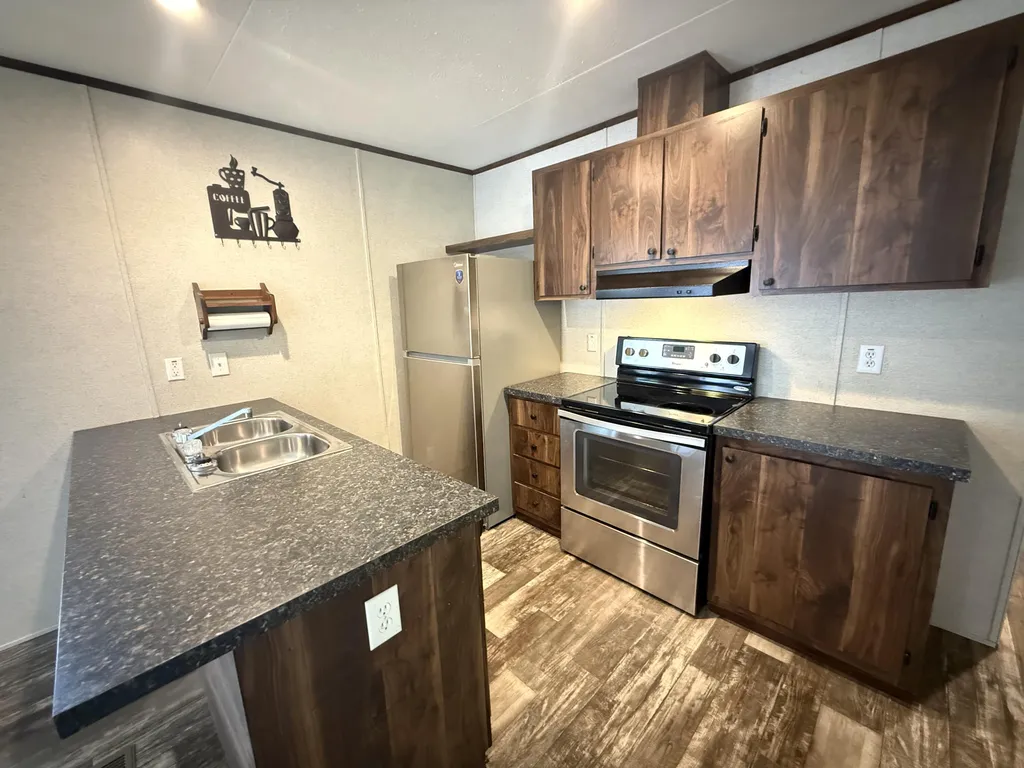 13 Wells Lane Gilbertsville KY 42044