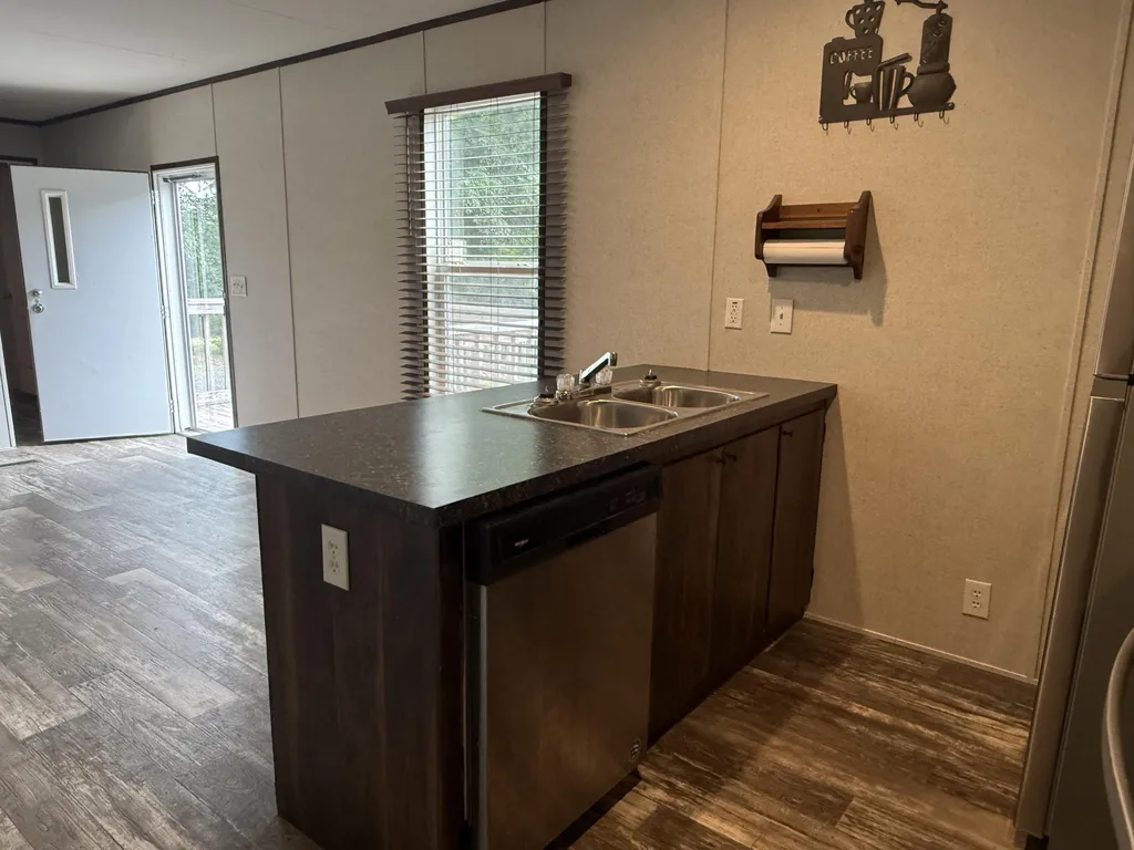 13 Wells Lane Gilbertsville KY 42044