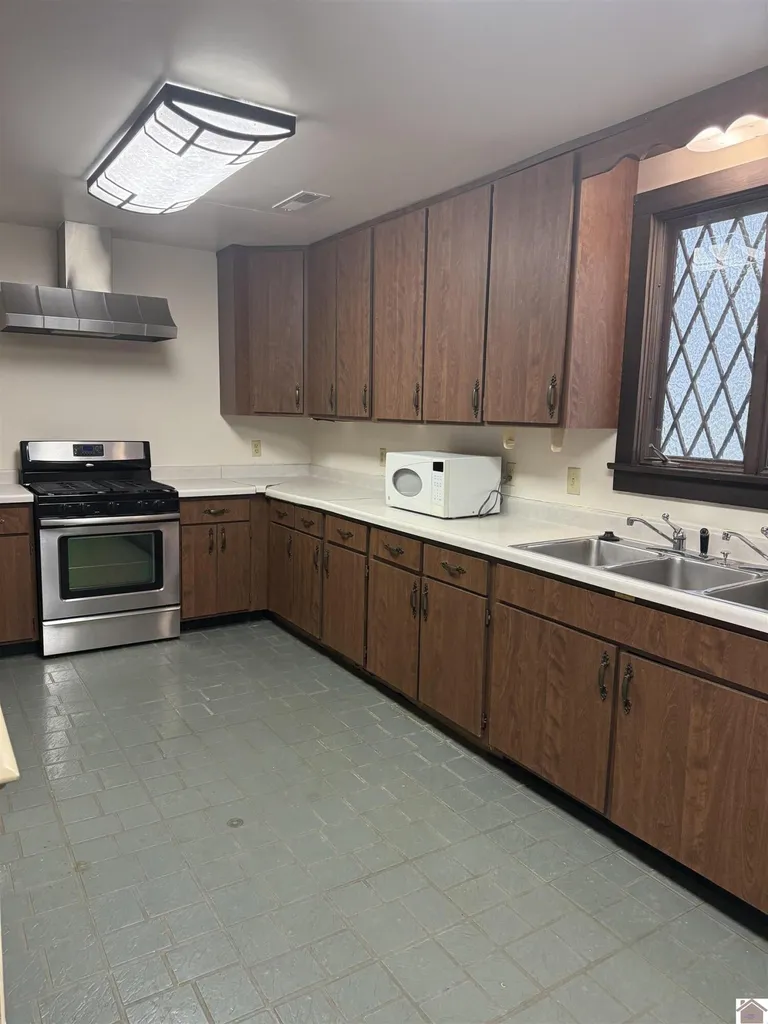 1326 Wilson Drive Mayfield KY 42066