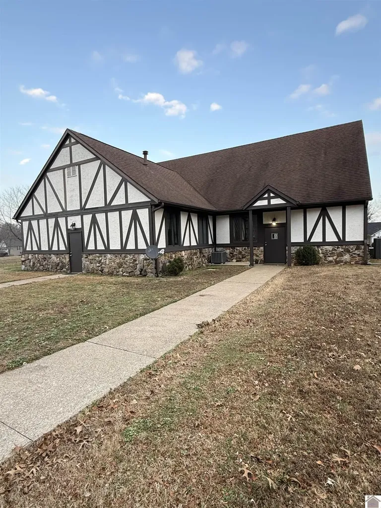 1326 Wilson Drive Mayfield KY 42066