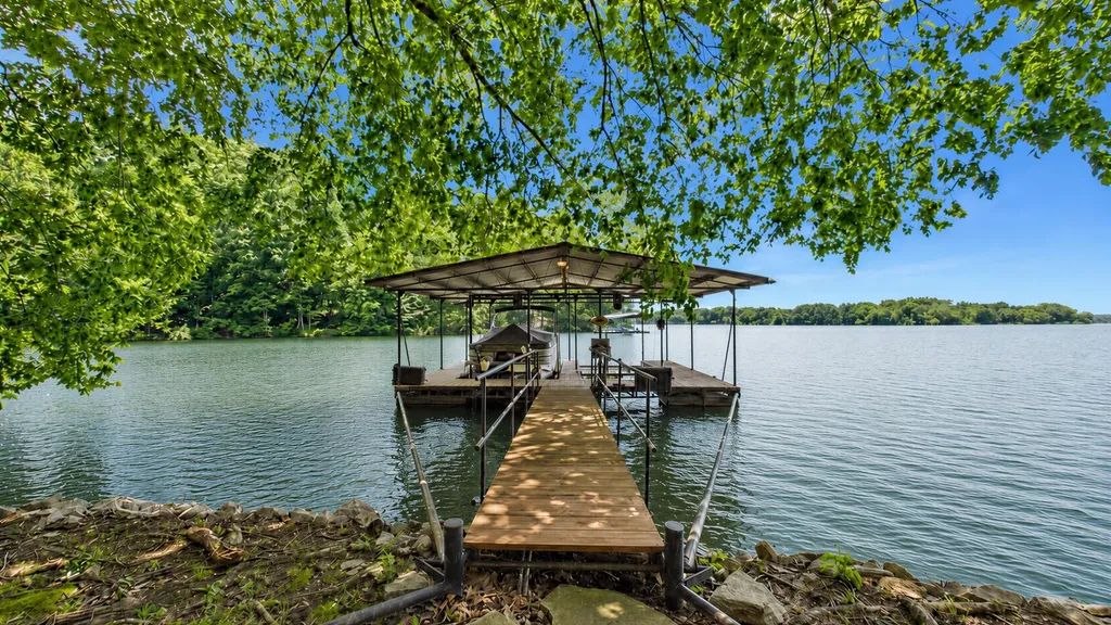 897 Summit Point Cadiz KY 42211