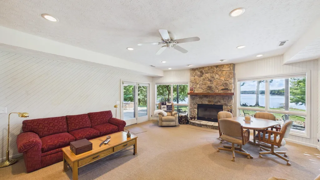 897 Summit Point Cadiz KY 42211