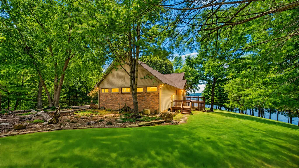 897 Summit Point Cadiz KY 42211