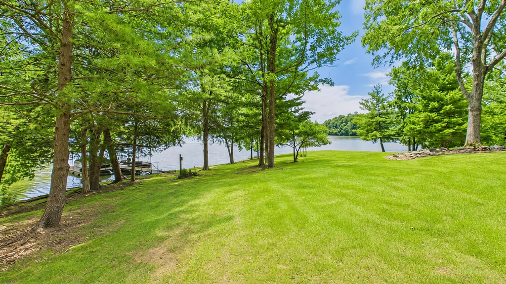 897 Summit Point Cadiz KY 42211