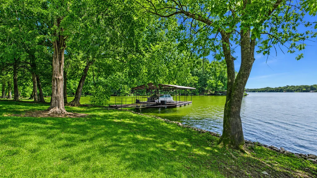 897 Summit Point Cadiz KY 42211