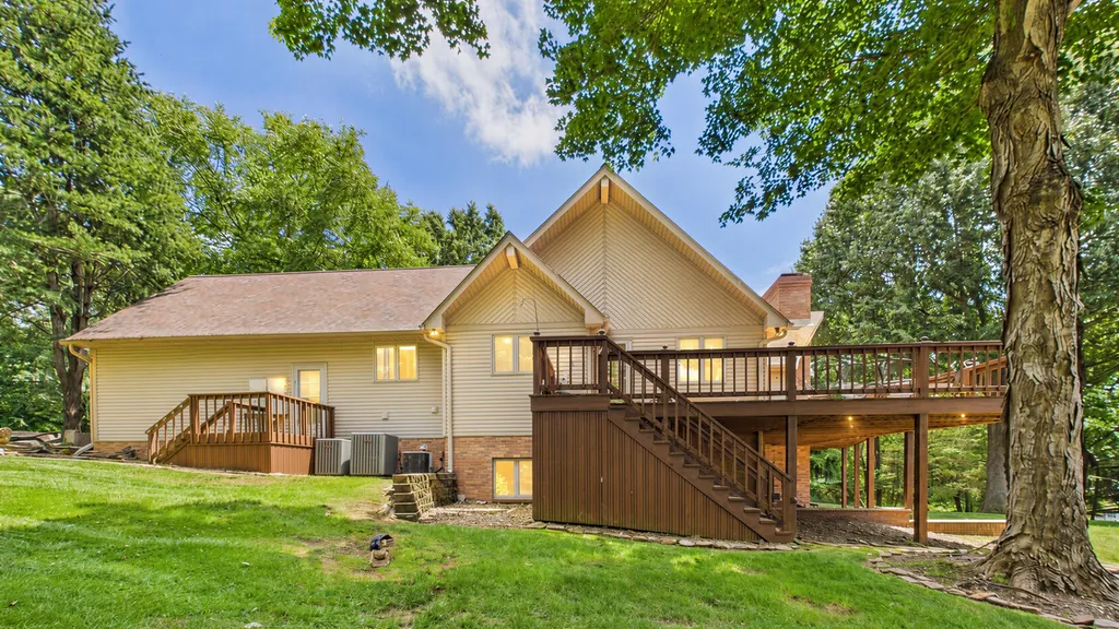 897 Summit Point Cadiz KY 42211