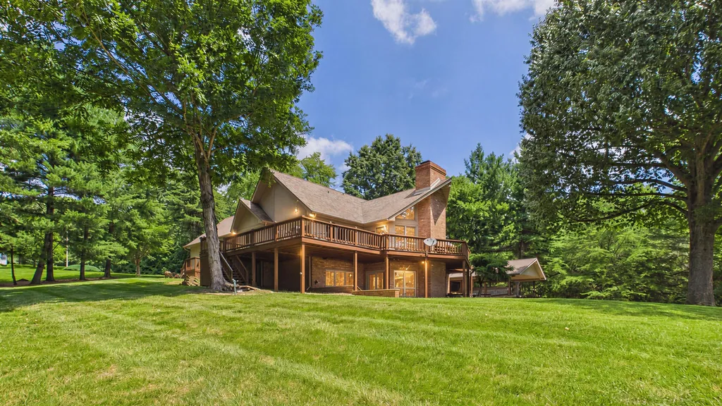 897 Summit Point Cadiz KY 42211