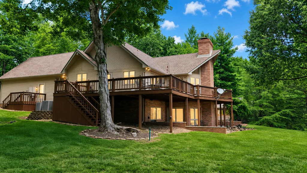897 Summit Point Cadiz KY 42211