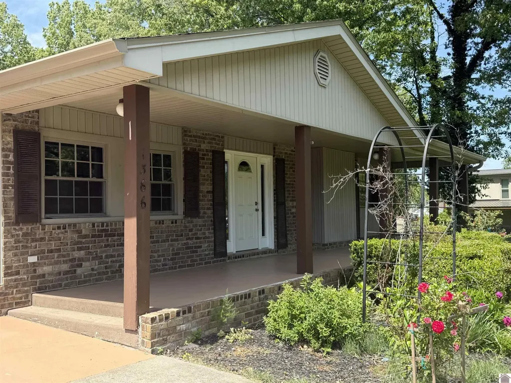 1366 Scottsdale Drive Benton KY 42025
