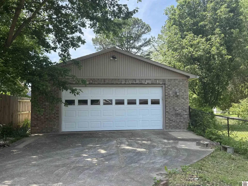 1366 Scottsdale Drive Benton KY 42025