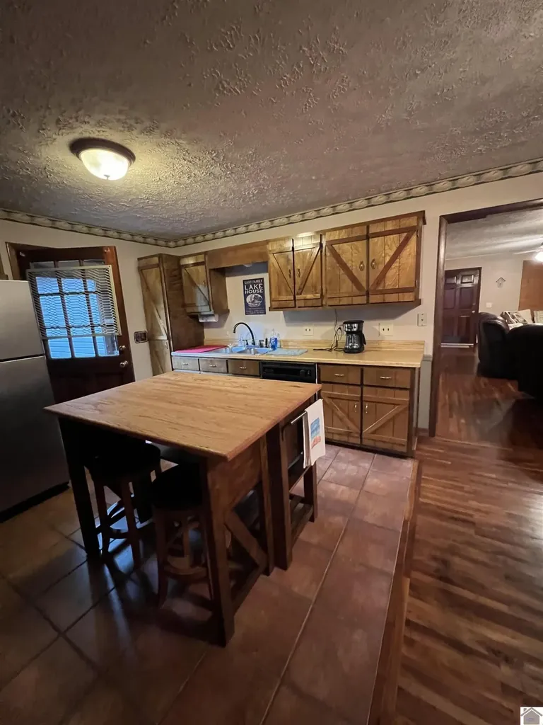 300 Spicewood Lane Benton KY 42025