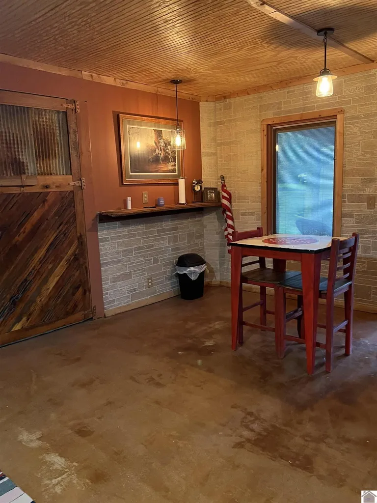 300 Spicewood Lane Benton KY 42025