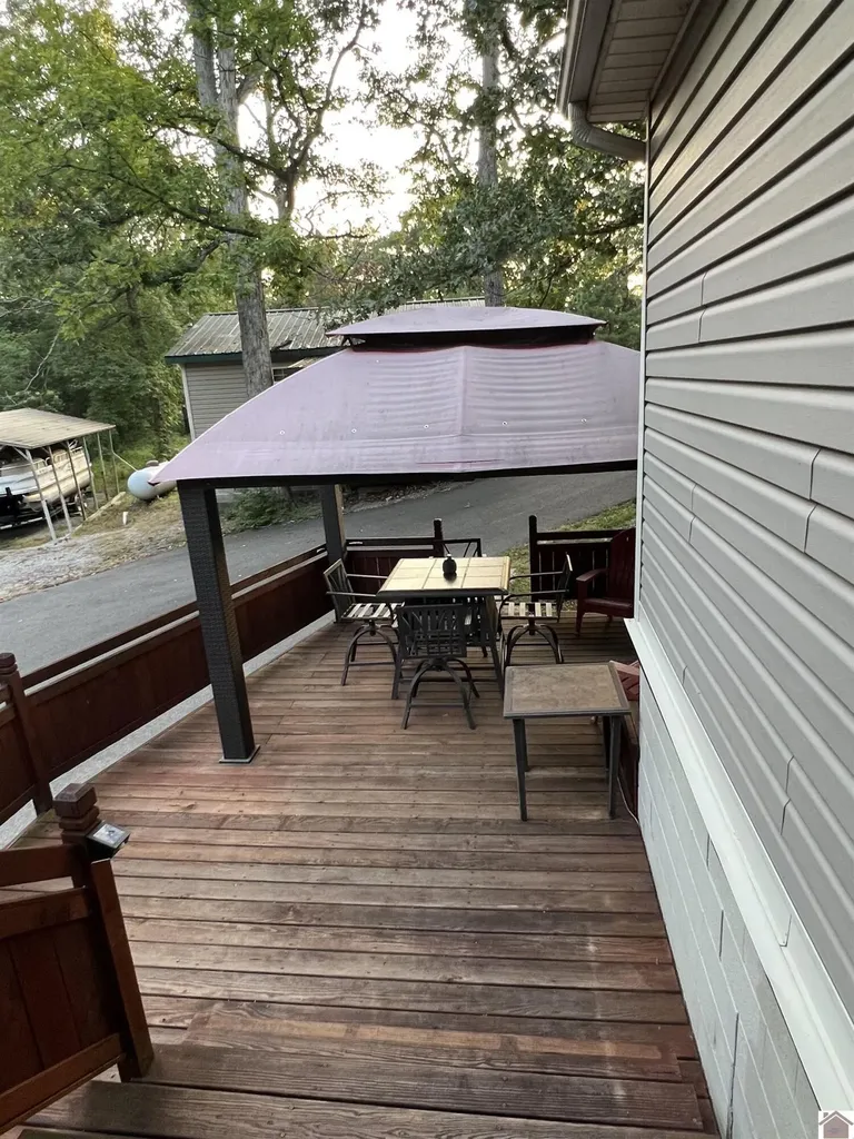300 Spicewood Lane Benton KY 42025