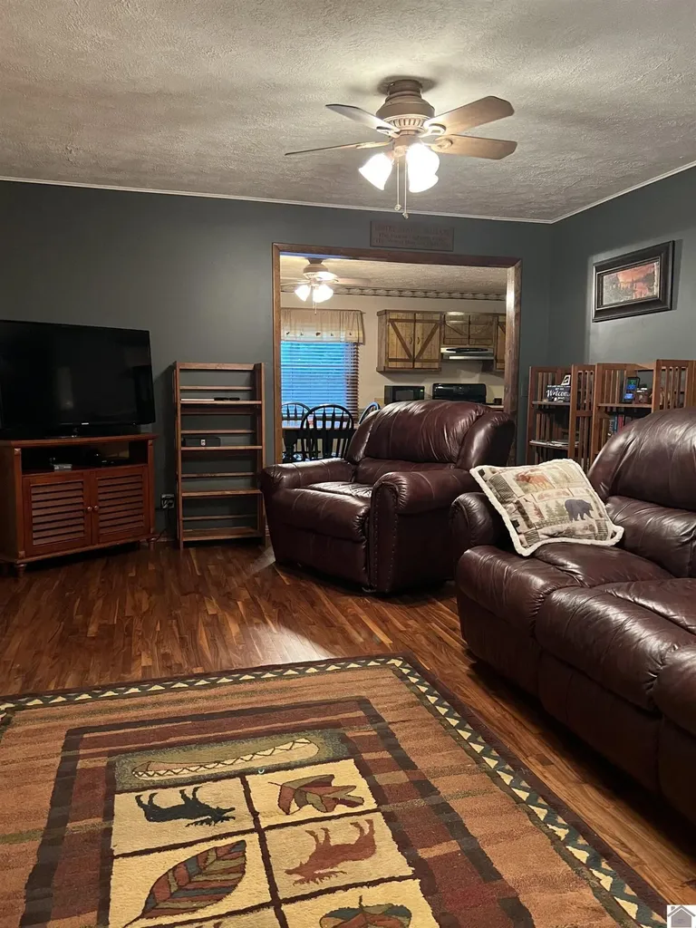 300 Spicewood Lane Benton KY 42025