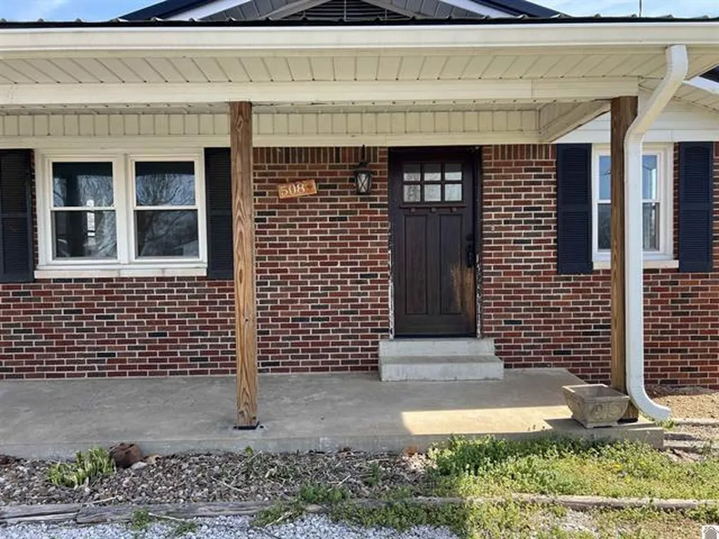508 E Walnut Street Dawson Springs KY 42408