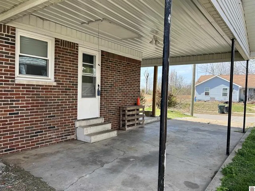 508 E Walnut Street Dawson Springs KY 42408