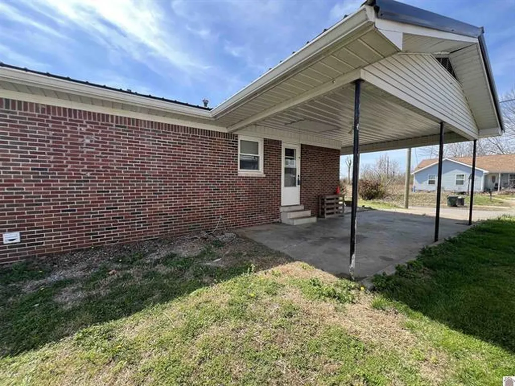 508 E Walnut Street Dawson Springs KY 42408