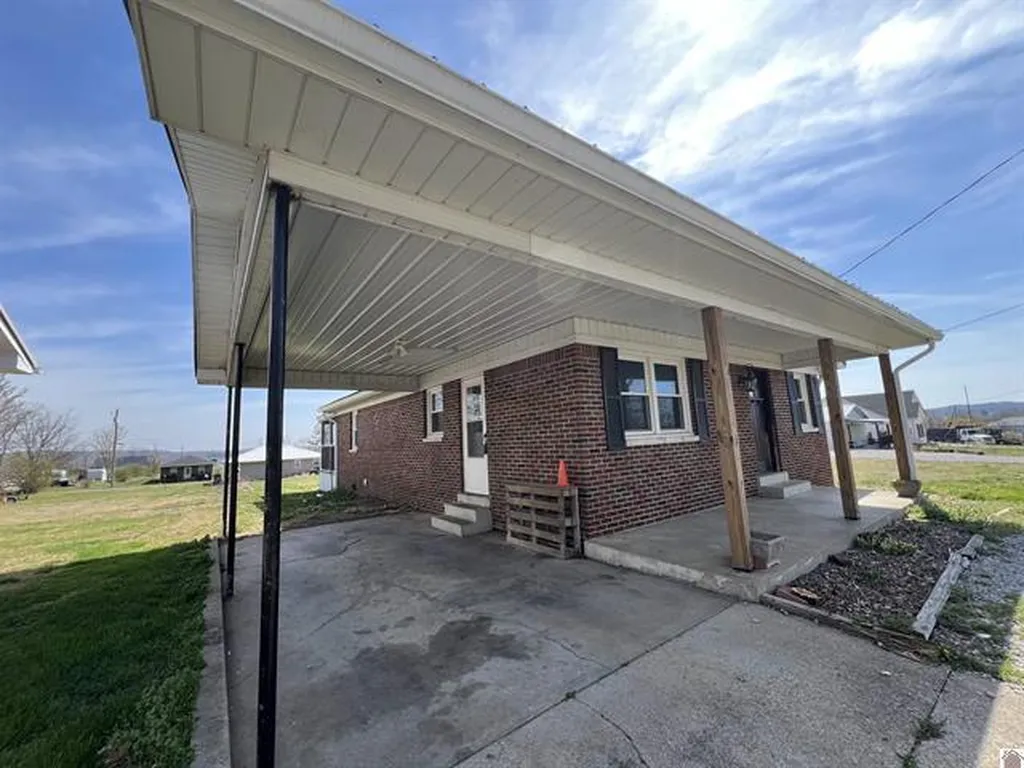 508 E Walnut Street Dawson Springs KY 42408