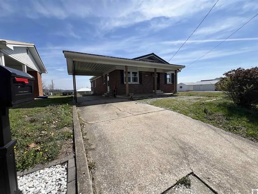 508 E Walnut Street Dawson Springs KY 42408