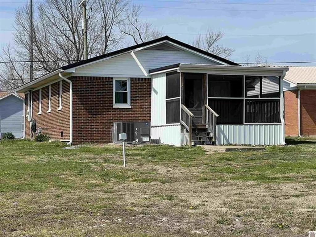 508 E Walnut Street Dawson Springs KY 42408