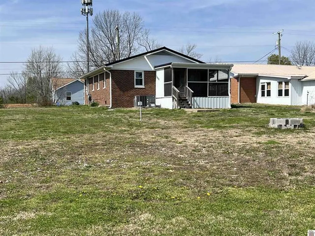 508 E Walnut Street Dawson Springs KY 42408