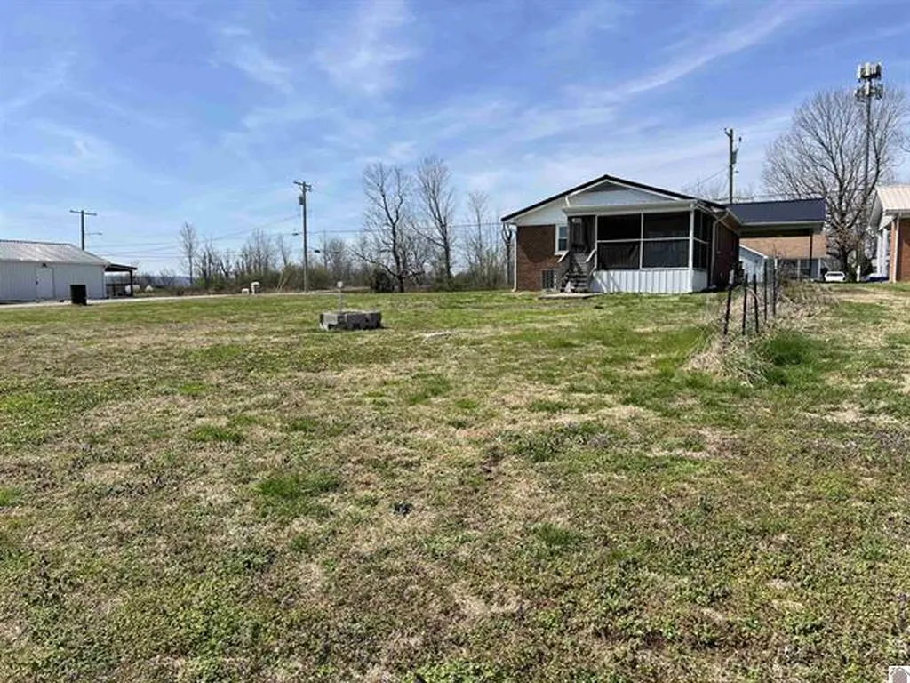 508 E Walnut Street Dawson Springs KY 42408