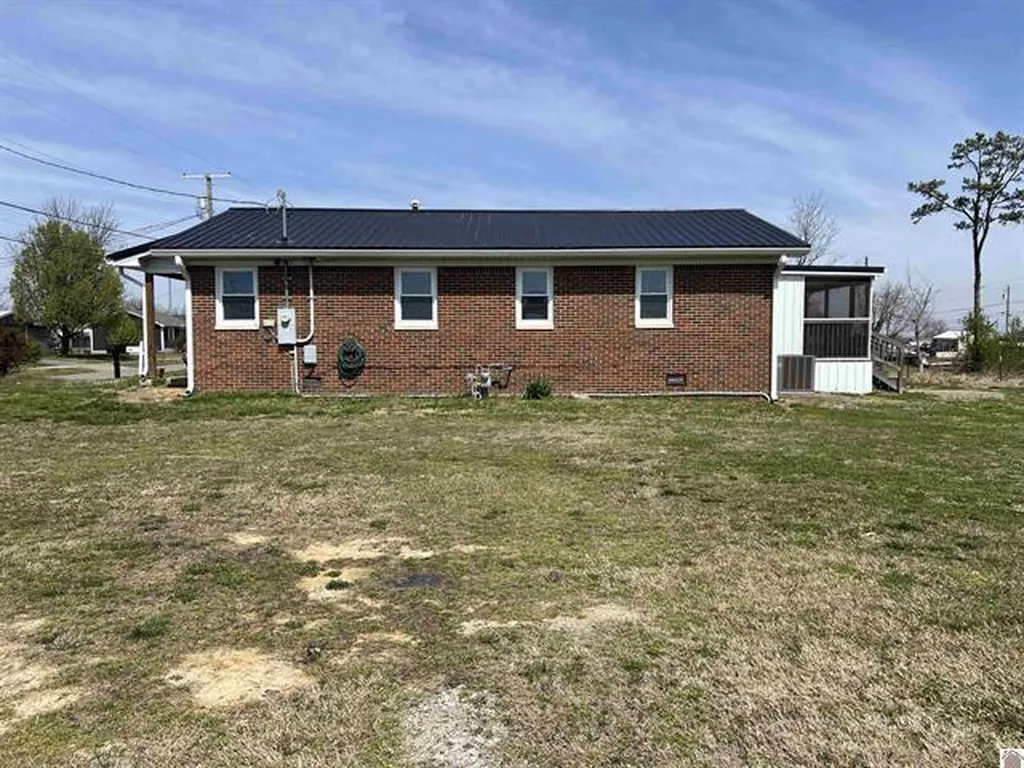 508 E Walnut Street Dawson Springs KY 42408