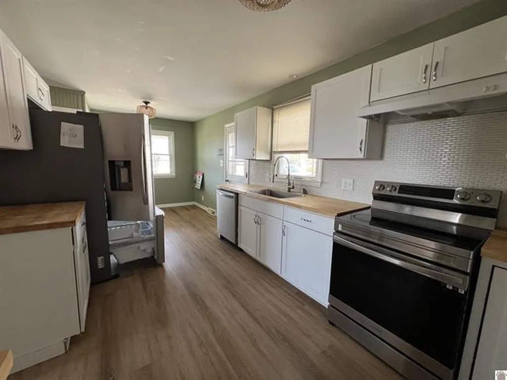 508 E Walnut Street Dawson Springs KY 42408