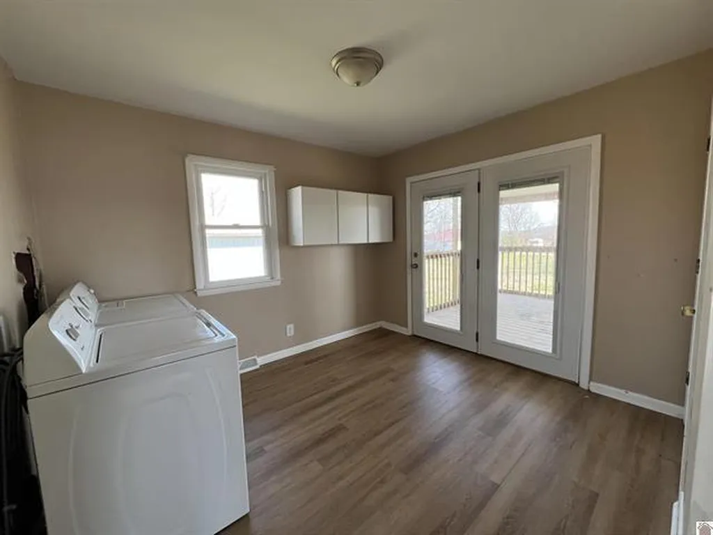 508 E Walnut Street Dawson Springs KY 42408