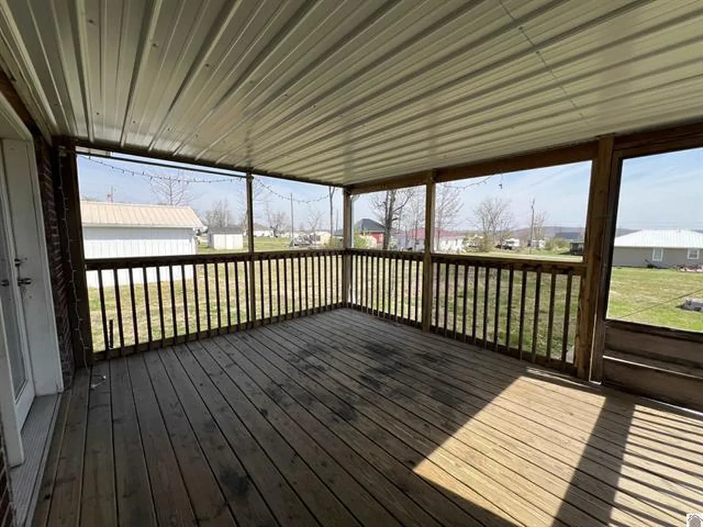 508 E Walnut Street Dawson Springs KY 42408