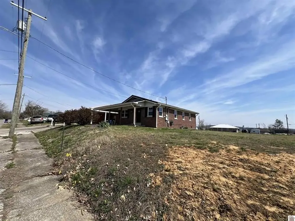 508 E Walnut Street Dawson Springs KY 42408