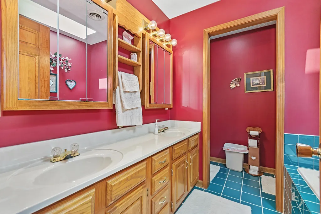 743 Ky-365 Sturgis KY 42459