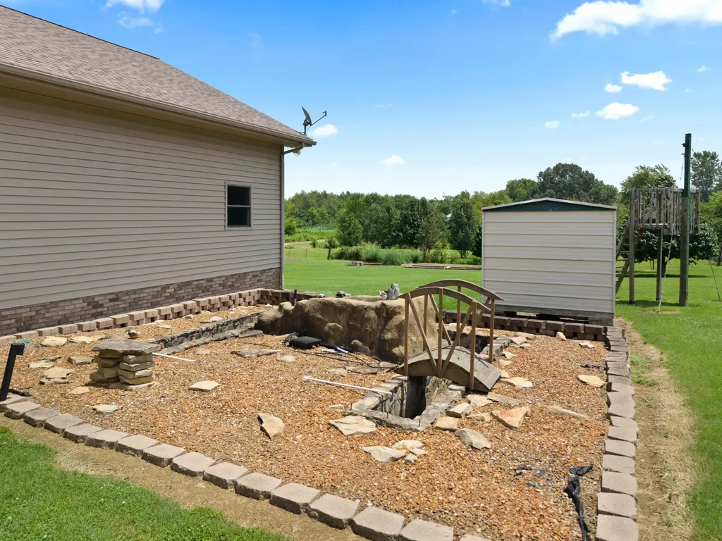 743 Ky-365 Sturgis KY 42459