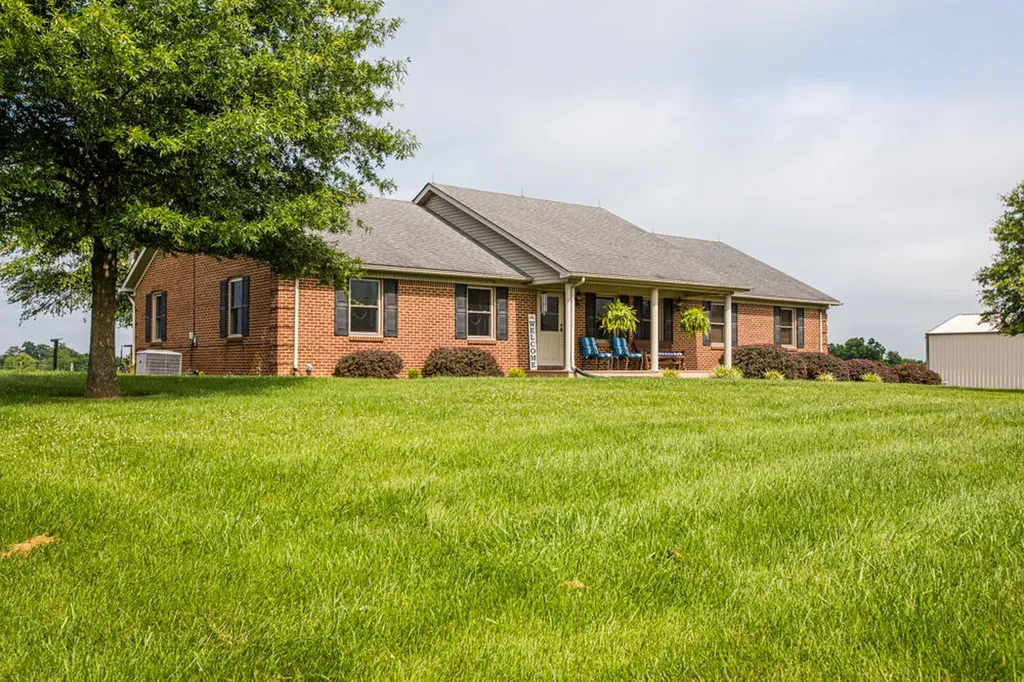 327 Collins Road Paris KY 40361