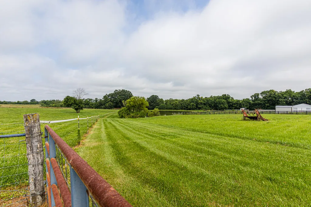 327 Collins Road Paris KY 40361