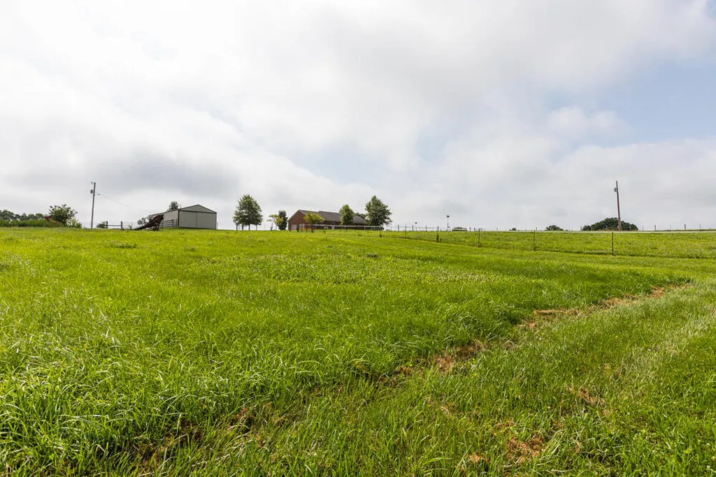 327 Collins Road Paris KY 40361