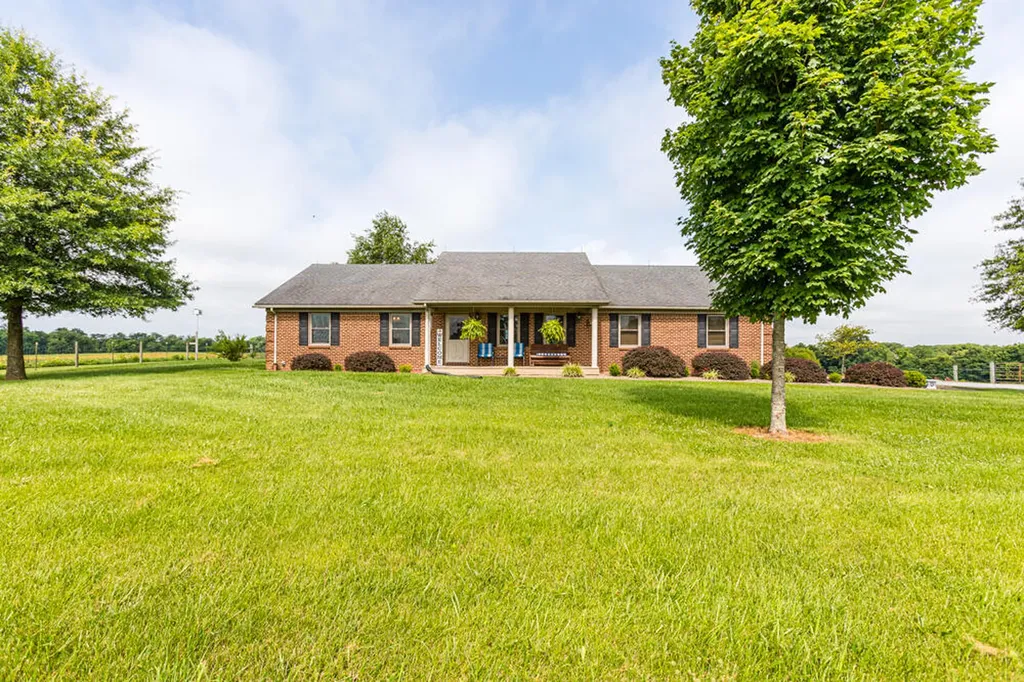 327 Collins Road Paris KY 40361