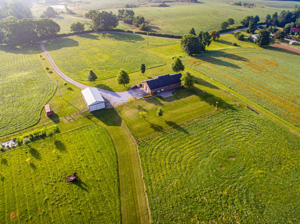 327 Collins Road Paris KY 40361