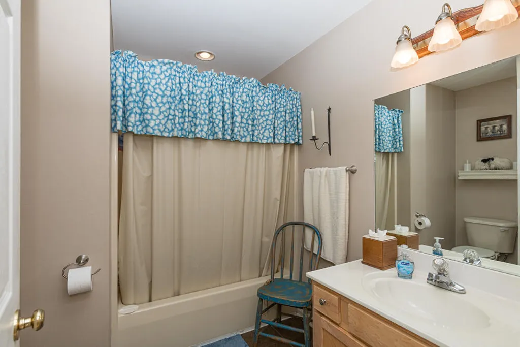 327 Collins Road Paris KY 40361