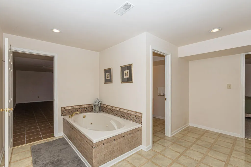327 Collins Road Paris KY 40361