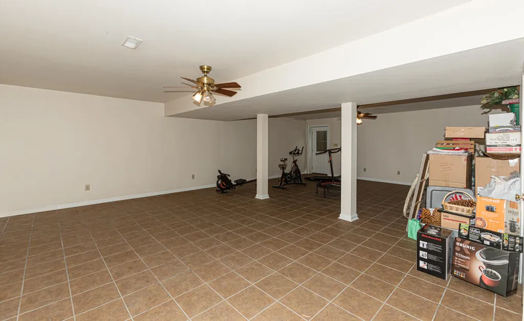 327 Collins Road Paris KY 40361