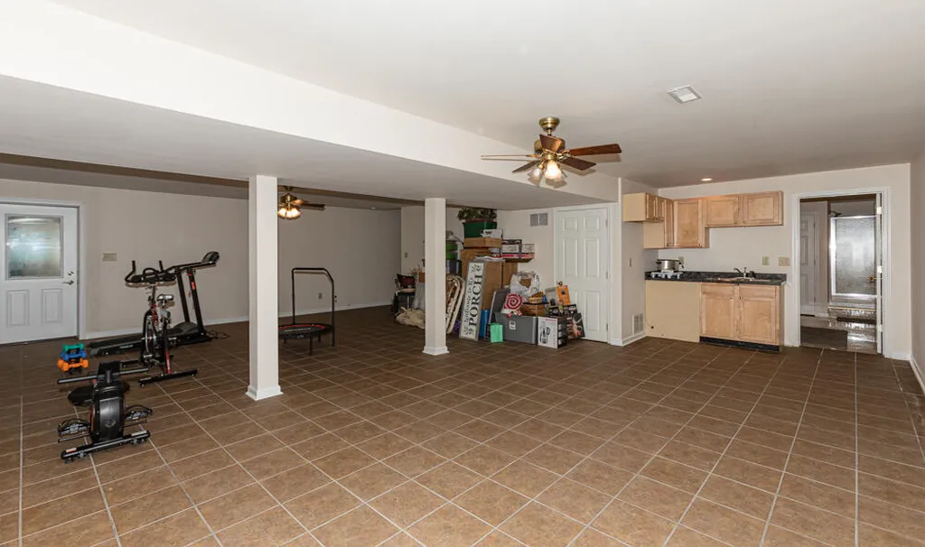 327 Collins Road Paris KY 40361