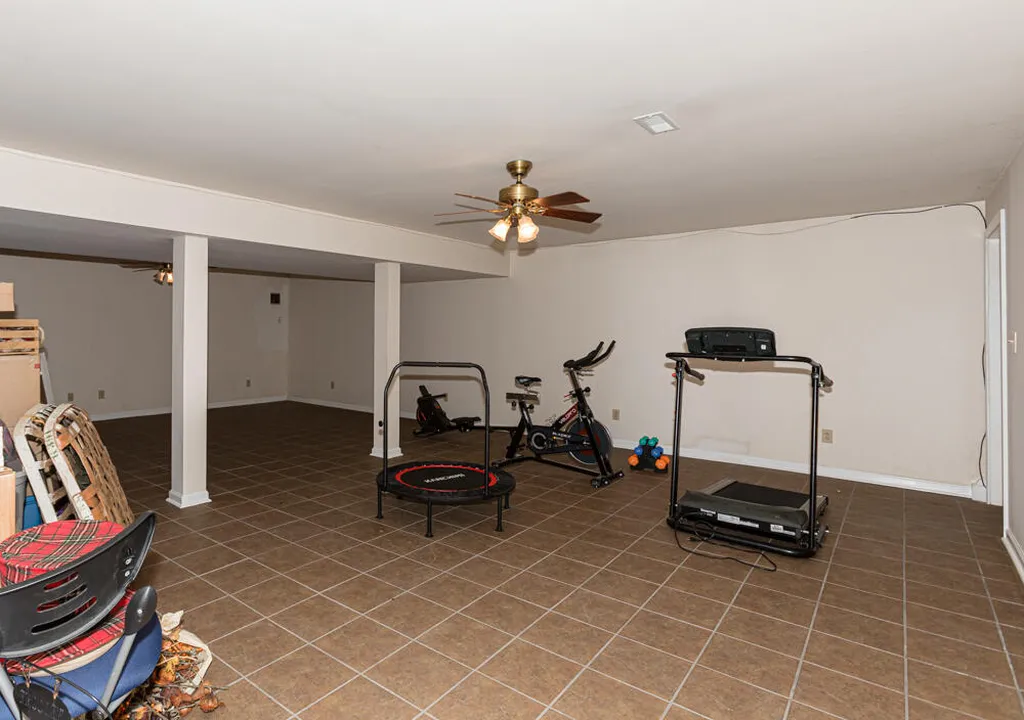 327 Collins Road Paris KY 40361
