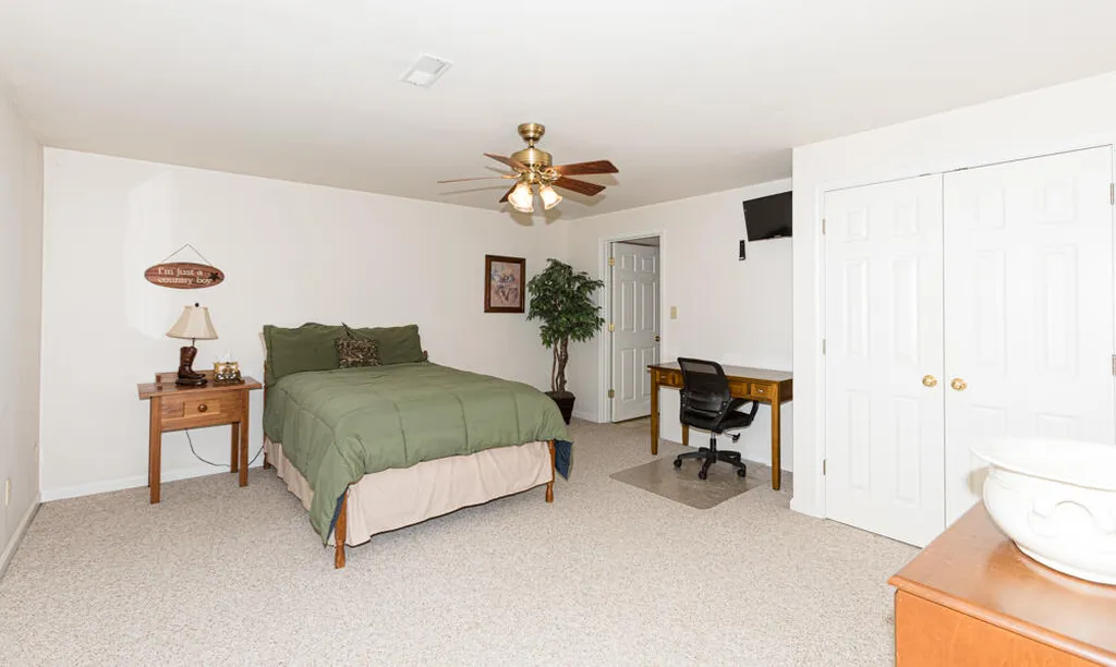 327 Collins Road Paris KY 40361
