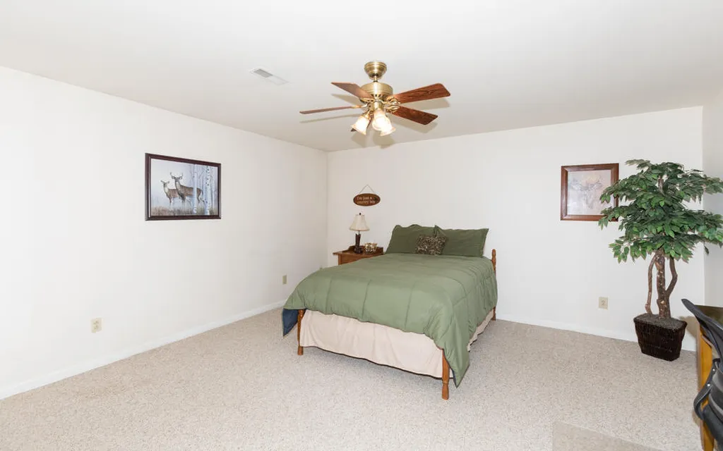 327 Collins Road Paris KY 40361